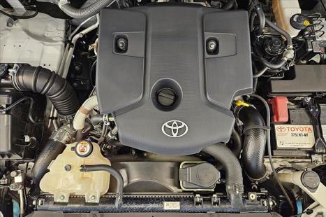 TOYOTA Hilux Caminhonete 2.8 16V 4P SRX DIESEL CABINE DUPLA, Foto 12