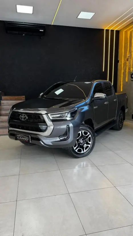TOYOTA Hilux Caminhonete 2.8 16V SRX 4X4 DIESEL CABINE DUPLA AUTOM�TICO, Foto 1