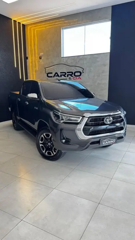TOYOTA Hilux Caminhonete 2.8 16V SRX 4X4 DIESEL CABINE DUPLA AUTOM�TICO, Foto 2