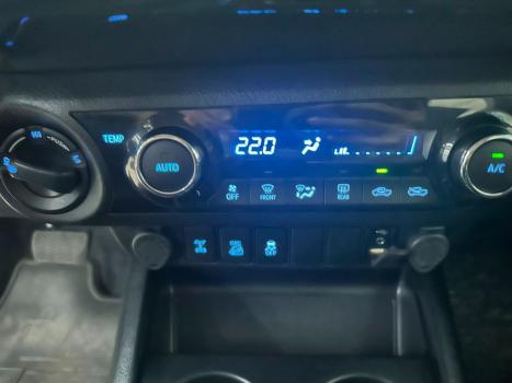 TOYOTA Hilux Caminhonete 2.8 16V SRV 4X4 DIESEL CABINE DUPLA AUTOM�TICO, Foto 13