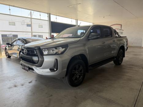 TOYOTA Hilux Caminhonete 2.8 16V 4P SR 4X4 DIESEL CABINE DUPLA AUTOM�TICO, Foto 2
