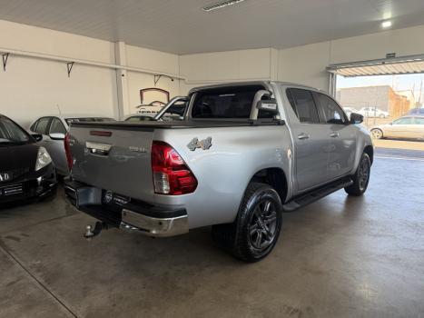 TOYOTA Hilux Caminhonete 2.8 16V 4P SR 4X4 DIESEL CABINE DUPLA AUTOM�TICO, Foto 6