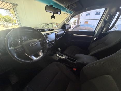 TOYOTA Hilux Caminhonete 2.8 16V 4P SR 4X4 DIESEL CABINE DUPLA AUTOM�TICO, Foto 12
