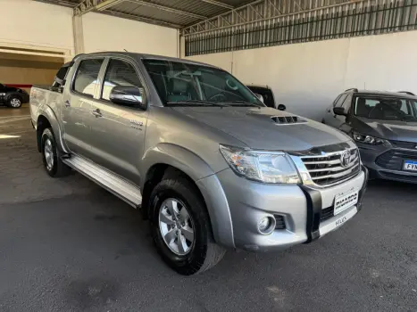 TOYOTA Hilux Caminhonete 3.0 16V 4P 4X4 SRV TURBO DIESEL CABINE DUPLA AUTOM�TICO, Foto 1