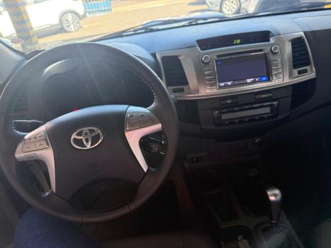 TOYOTA Hilux Caminhonete 3.0 16V 4P 4X4 SRV TURBO DIESEL CABINE DUPLA AUTOM�TICO, Foto 5