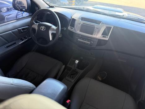 TOYOTA Hilux Caminhonete 3.0 16V 4P 4X4 SRV TURBO DIESEL CABINE DUPLA AUTOM�TICO, Foto 6
