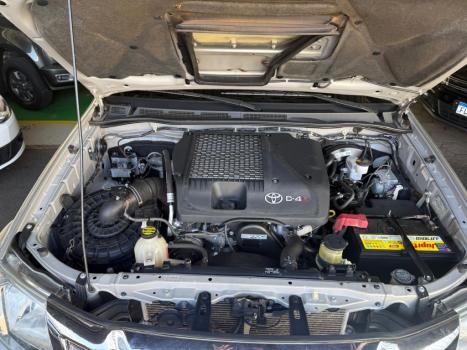 TOYOTA Hilux Caminhonete 3.0 16V 4P 4X4 SRV TURBO DIESEL CABINE DUPLA AUTOM�TICO, Foto 19