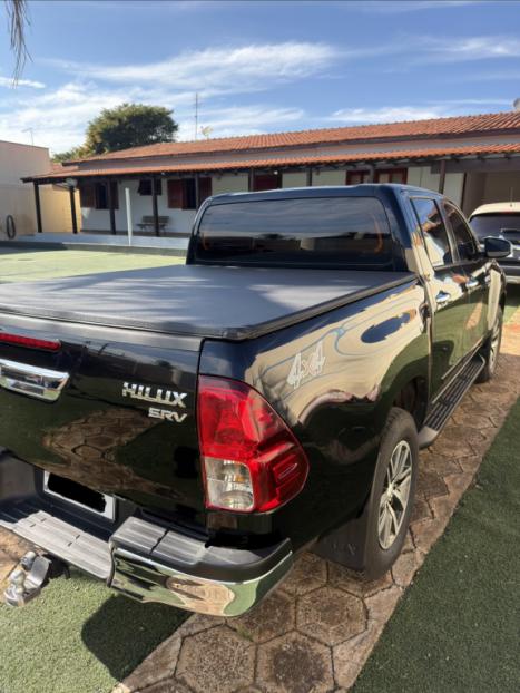 TOYOTA Hilux Caminhonete 2.7 16V 4P SRV FLEX CABINE DUPLA AUTOM�TICO, Foto 10