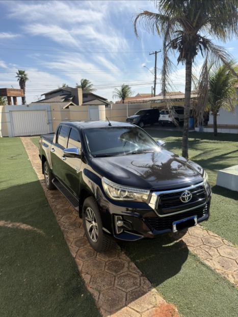 TOYOTA Hilux Caminhonete 2.7 16V 4P SRV FLEX CABINE DUPLA AUTOM�TICO, Foto 2