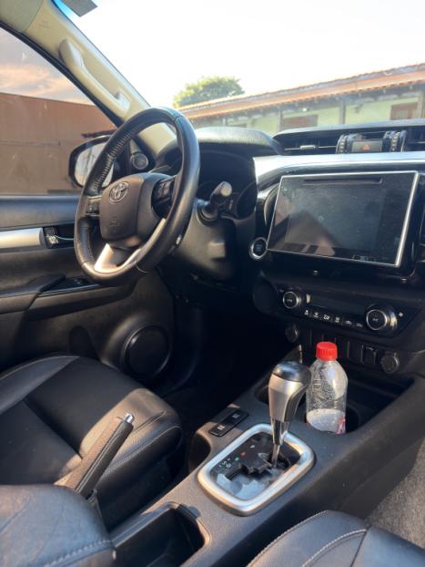 TOYOTA Hilux Caminhonete 2.7 16V 4P SRV FLEX CABINE DUPLA AUTOM�TICO, Foto 11