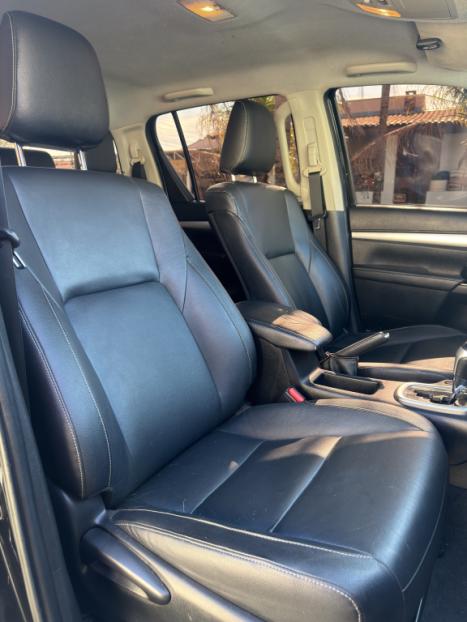 TOYOTA Hilux Caminhonete 2.7 16V 4P SRV FLEX CABINE DUPLA AUTOM�TICO, Foto 13