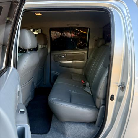 TOYOTA Hilux Caminhonete 3.0 4P 4X4 SRV TURBO DIESEL CABINE DUPLA AUTOM�TICO, Foto 12