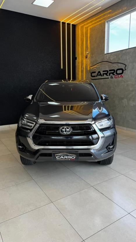 TOYOTA Hilux Caminhonete 2.8 16V SRX 4X4 DIESEL CABINE DUPLA AUTOM�TICO, Foto 3