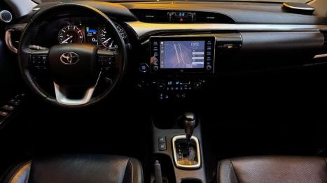 TOYOTA Hilux Caminhonete 2.8 16V SRX 4X4 DIESEL CABINE DUPLA AUTOM�TICO, Foto 6