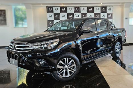 TOYOTA Hilux Caminhonete 2.8 16V SRX 4X4 TURBO DIESEL CABINE DUPLA AUTOM�TICO, Foto 1