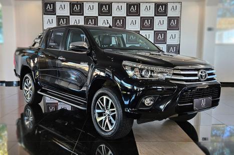 TOYOTA Hilux Caminhonete 2.8 16V SRX 4X4 TURBO DIESEL CABINE DUPLA AUTOM�TICO, Foto 6