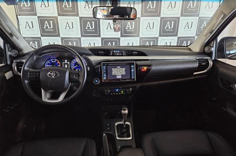 TOYOTA Hilux Caminhonete 2.8 16V SRX 4X4 TURBO DIESEL CABINE DUPLA AUTOM�TICO, Foto 12
