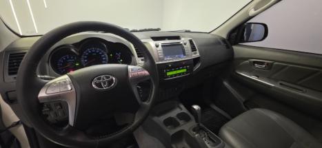 TOYOTA Hilux Caminhonete 2.7 16V 4P SRV FLEX CABINE DUPLA AUTOM�TICO, Foto 11