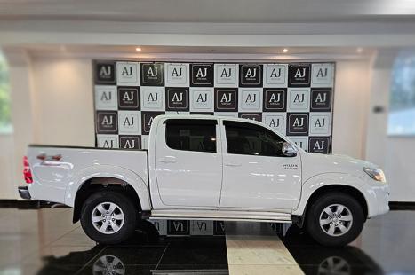 TOYOTA Hilux Caminhonete 3.0 4P 4X4 SRV TURBO DIESEL CABINE DUPLA AUTOMÁTICO, Foto 4