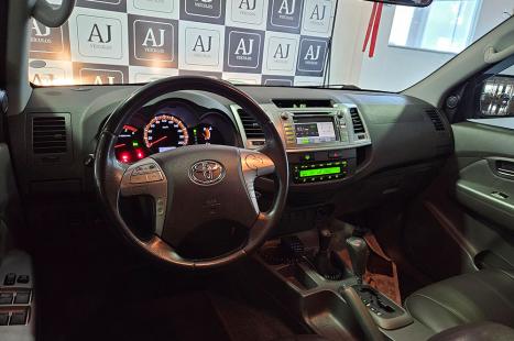 TOYOTA Hilux Caminhonete 3.0 4P 4X4 SRV TURBO DIESEL CABINE DUPLA AUTOMÁTICO, Foto 9