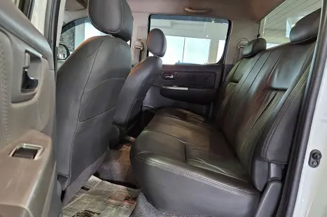 TOYOTA Hilux Caminhonete 3.0 4P 4X4 SRV TURBO DIESEL CABINE DUPLA AUTOMÁTICO, Foto 15
