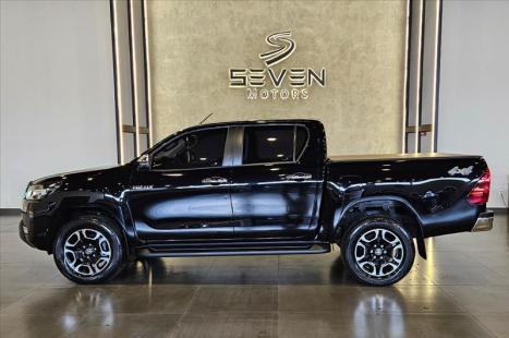 TOYOTA Hilux Caminhonete 2.8 16V SRX 4X4 DIESEL CABINE DUPLA AUTOM�TICO, Foto 2