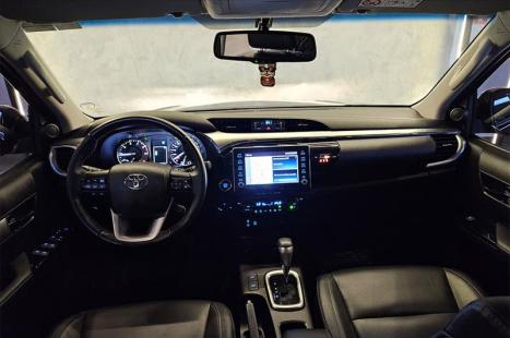 TOYOTA Hilux Caminhonete 2.8 16V SRX 4X4 DIESEL CABINE DUPLA AUTOM�TICO, Foto 14