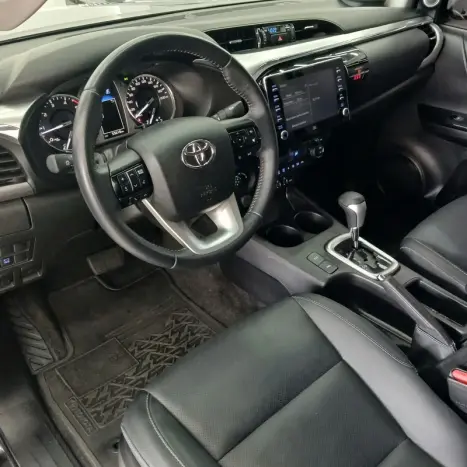 TOYOTA Hilux Caminhonete 2.8 16V SRX 4X4 TURBO DIESEL CABINE DUPLA AUTOM�TICO, Foto 11