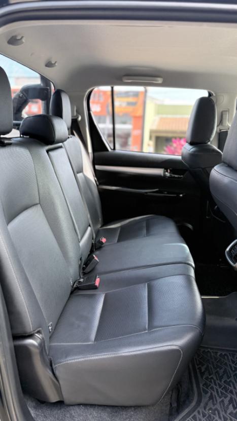 TOYOTA Hilux Caminhonete 2.8 16V SRX 4X4 TURBO DIESEL CABINE DUPLA AUTOMÁTICO, Foto 6