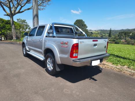 TOYOTA Hilux Caminhonete 3.0 4P 4X4 SRV TURBO DIESEL CABINE DUPLA AUTOMÁTICO, Foto 9