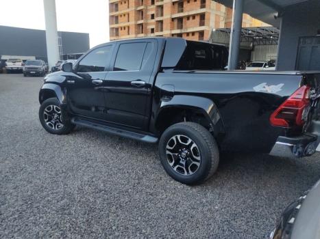 TOYOTA Hilux Caminhonete 2.8 16V SRX 4X4 TURBO DIESEL CABINE DUPLA AUTOMÁTICO, Foto 5