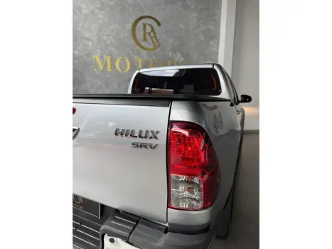 TOYOTA Hilux Caminhonete 2.8 16V SRV 4X4 DIESEL CABINE DUPLA AUTOMÁTICO, Foto 9