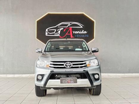 TOYOTA Hilux Caminhonete 2.7 16V 4P SRV CABINE DUPLA, Foto 2