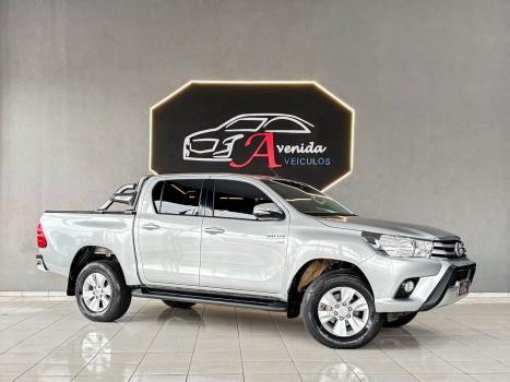 TOYOTA Hilux Caminhonete 2.7 16V 4P SRV CABINE DUPLA, Foto 3