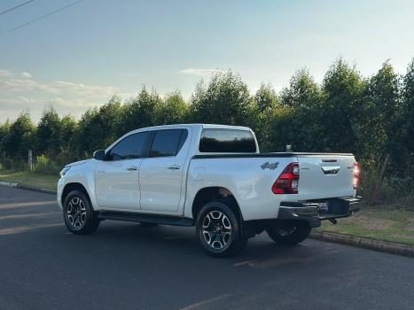 TOYOTA Hilux Caminhonete 2.8 16V SRX 4X4 TURBO DIESEL CABINE DUPLA AUTOMÁTICO, Foto 2