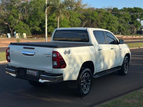 TOYOTA Hilux Caminhonete 2.8 16V SRX 4X4 TURBO DIESEL CABINE DUPLA AUTOMÁTICO, Foto 3