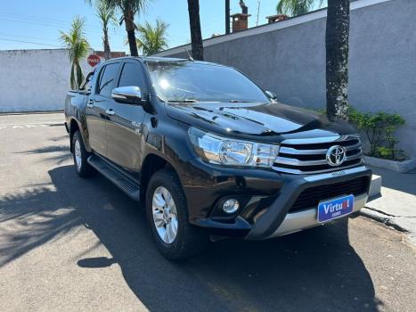TOYOTA Hilux Caminhonete 2.7 16V 4P SRV FLEX CABINE DUPLA AUTOMÁTICO, Foto 1