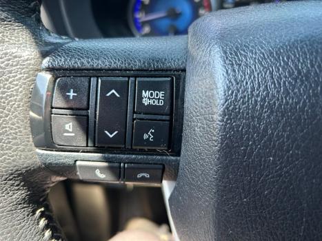 TOYOTA Hilux Caminhonete 2.7 16V 4P SRV FLEX CABINE DUPLA AUTOMÁTICO, Foto 20
