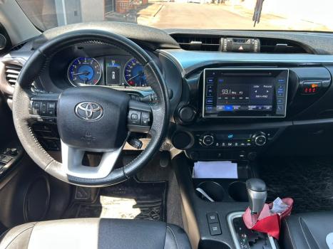 TOYOTA Hilux Caminhonete 2.7 16V 4P SRV FLEX CABINE DUPLA AUTOMÁTICO, Foto 22
