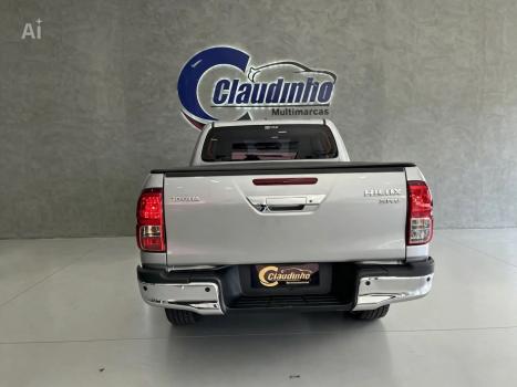 TOYOTA Hilux Caminhonete 2.8 16V SRV 4X4 DIESEL CABINE DUPLA AUTOMÁTICO, Foto 4