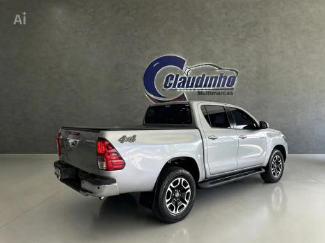 TOYOTA Hilux Caminhonete 2.8 16V SRV 4X4 DIESEL CABINE DUPLA AUTOMÁTICO, Foto 5