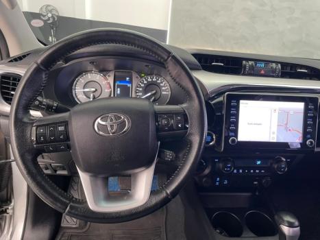 TOYOTA Hilux Caminhonete 2.8 16V SRV 4X4 DIESEL CABINE DUPLA AUTOMÁTICO, Foto 7
