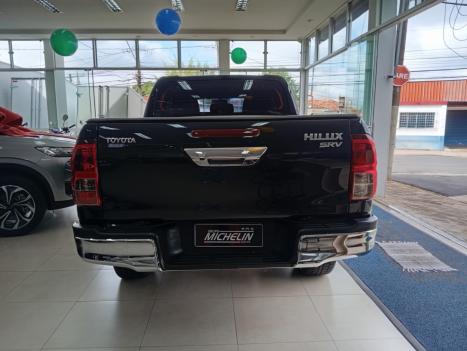 TOYOTA Hilux Caminhonete 2.8 16V SRV 4X4 DIESEL CABINE DUPLA AUTOMÁTICO, Foto 5