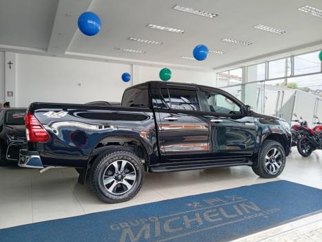 TOYOTA Hilux Caminhonete 2.8 16V SRV 4X4 DIESEL CABINE DUPLA AUTOMÁTICO, Foto 6