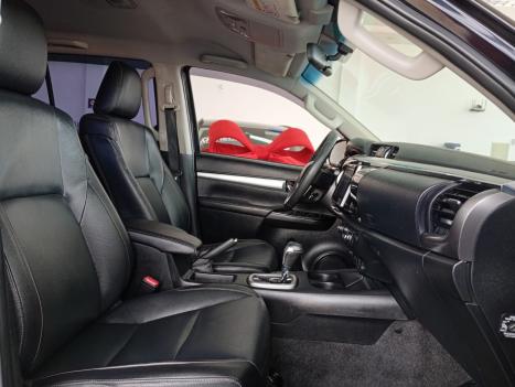 TOYOTA Hilux Caminhonete 2.8 16V SRV 4X4 DIESEL CABINE DUPLA AUTOMÁTICO, Foto 7