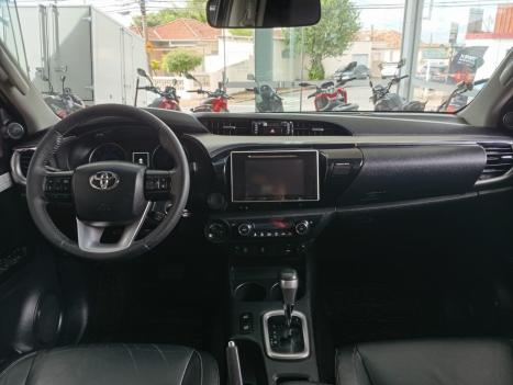 TOYOTA Hilux Caminhonete 2.8 16V SRV 4X4 DIESEL CABINE DUPLA AUTOMÁTICO, Foto 10