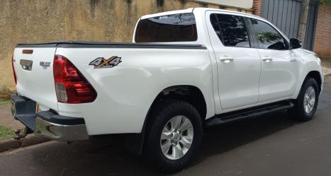 TOYOTA Hilux Caminhonete 2.8 16V 4P SR 4X4 DIESEL CABINE DUPLA AUTOMÁTICO, Foto 5