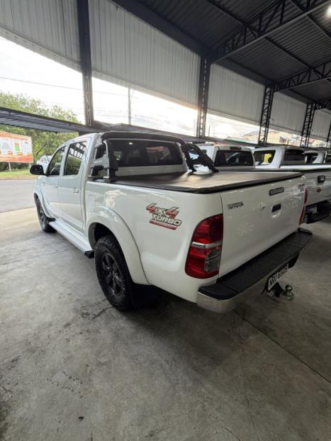 TOYOTA Hilux Caminhonete 3.0 16V 4P 4X4 SRV TURBO DIESEL CABINE DUPLA AUTOMÁTICO, Foto 4