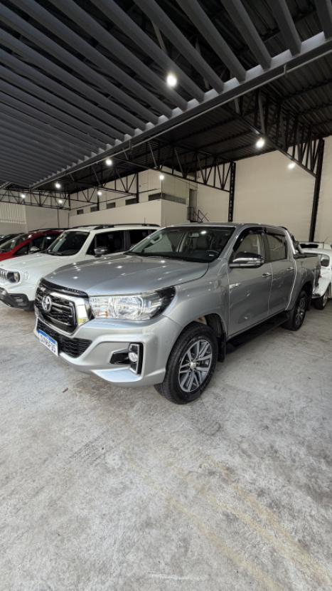 TOYOTA Hilux Caminhonete 2.8 16V SRV 4X4 DIESEL CABINE DUPLA AUTOMÁTICO, Foto 5