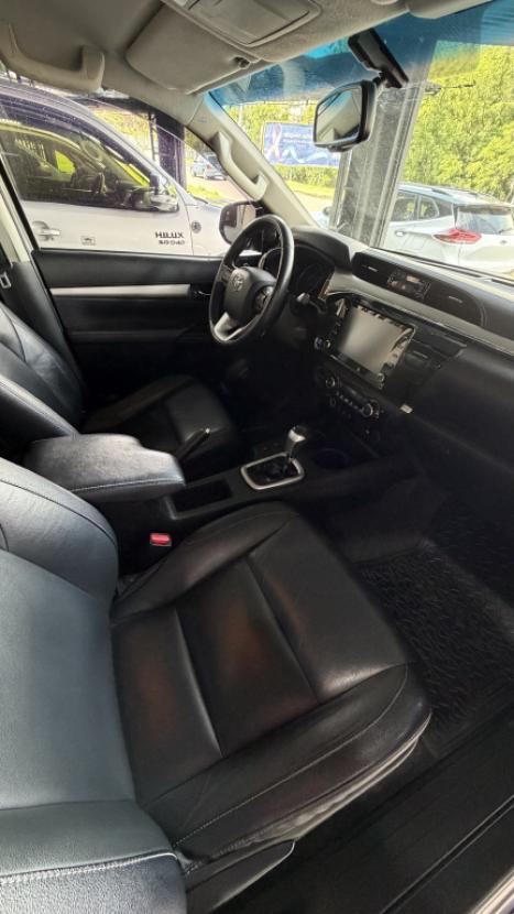 TOYOTA Hilux Caminhonete 2.8 16V SRV 4X4 DIESEL CABINE DUPLA AUTOMÁTICO, Foto 6